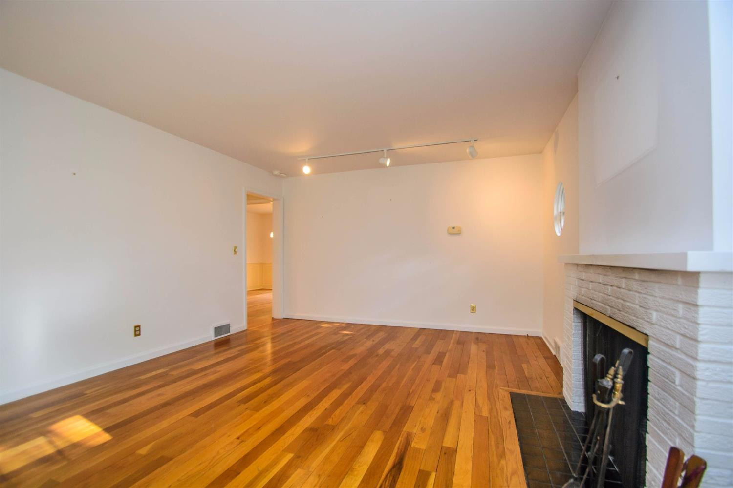 2601 Devonshire Road Ann Arbor, MI 48104 - Photo 5 of 35 Photo 5