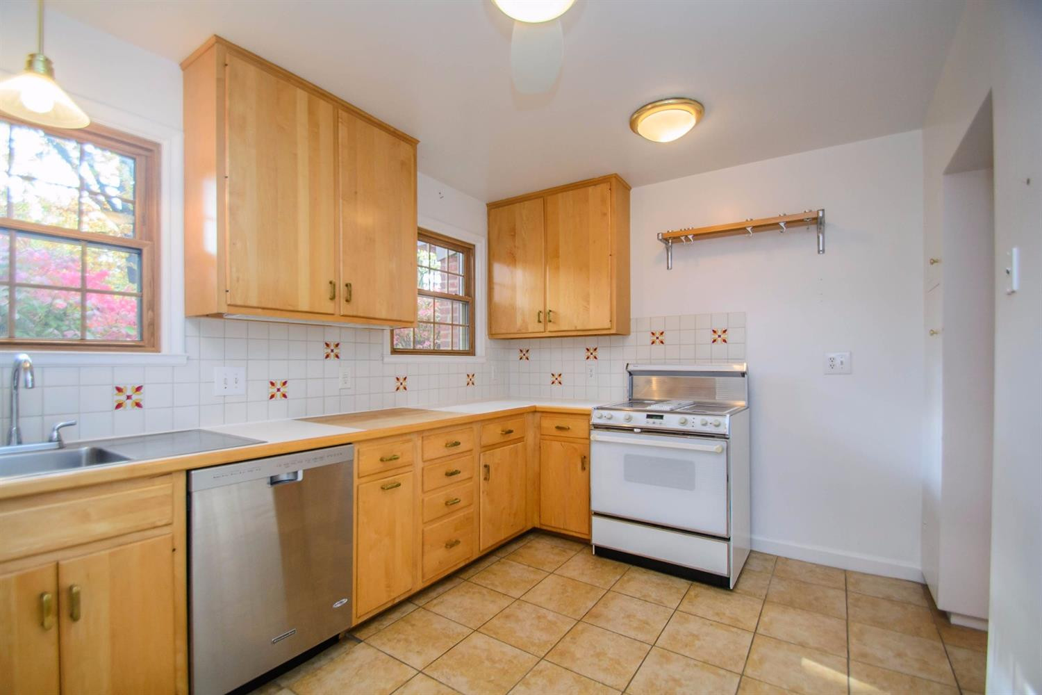 2601 Devonshire Road Ann Arbor, MI 48104 - Photo 8 of 35 Photo 9
