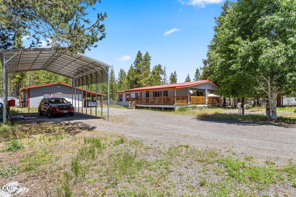 15688 Rim Drive La Pine, OR 97739 - Photo 3 of 28