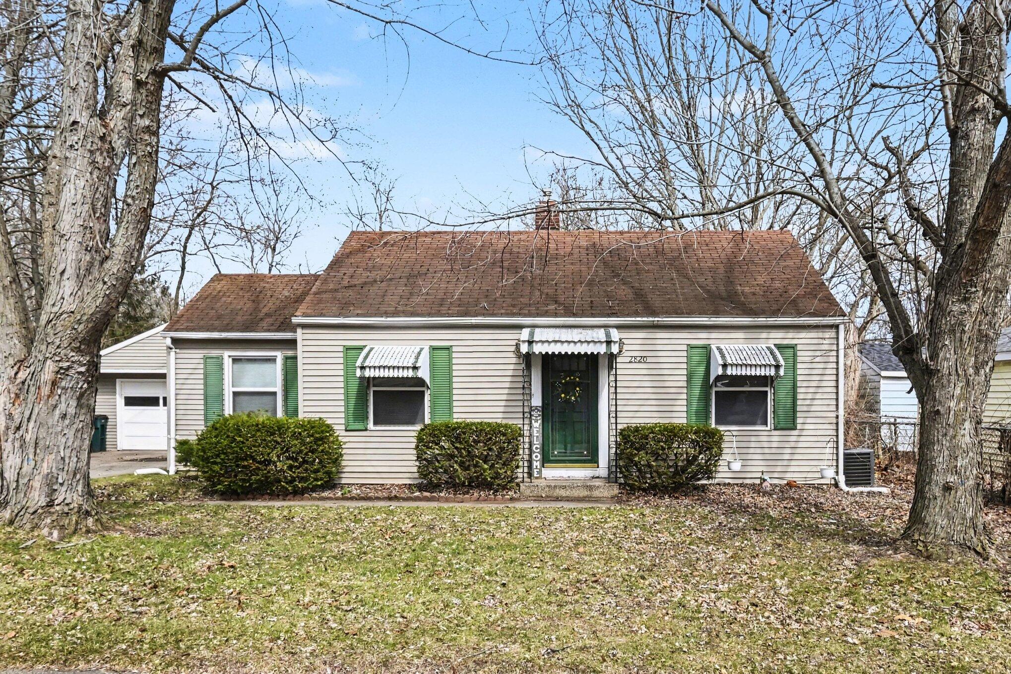 2820 Reo Road Lansing, MI 48911 - Photo 1 of 29 002_file_3314