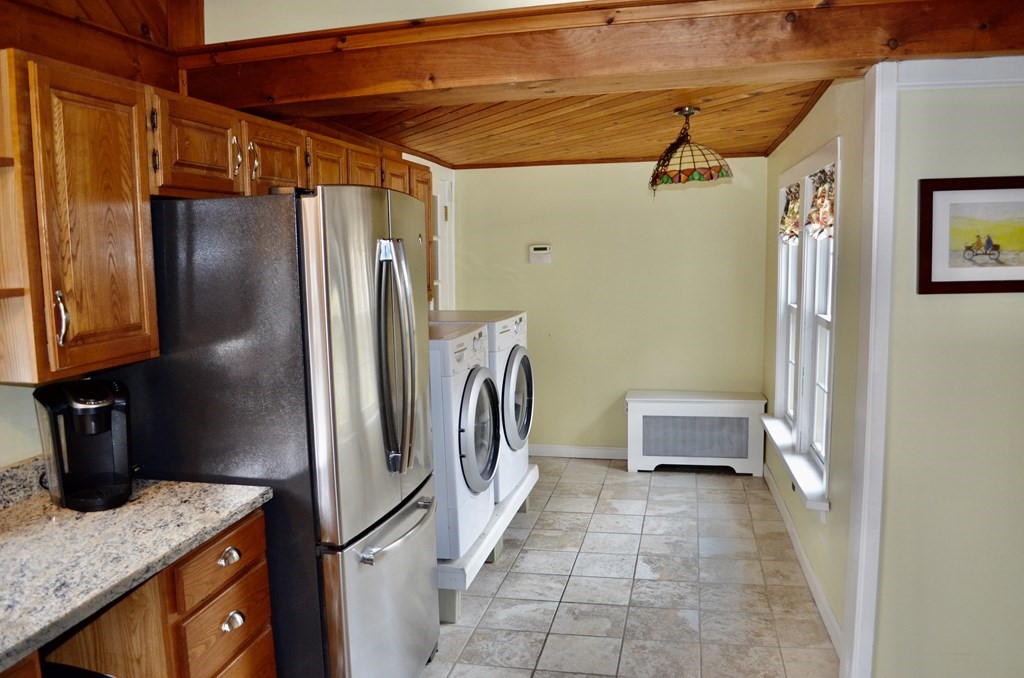 23 Freighthouse Road Charlton, MA 01507 - Photo 16 of 27 Gallery Image 16