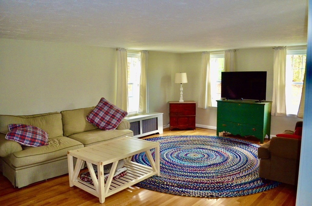 23 Freighthouse Road Charlton, MA 01507 - Photo 8 of 27 Gallery Image 8