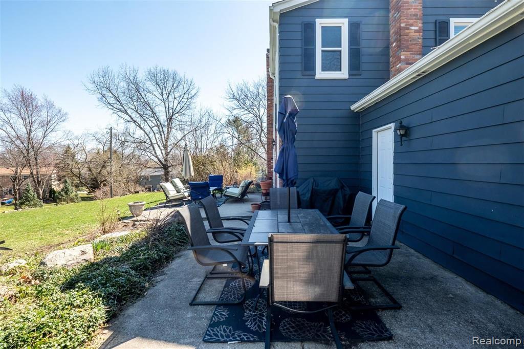 695 Lake Forest Road Rochester Hills, MI 48309 - Photo 47 of 47