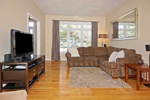 86 Joseph Road Framingham, MA 01701 - Photo 6 of 24 Gallery Image 6