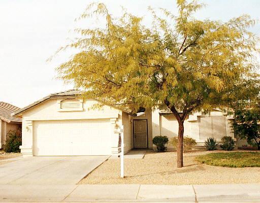 2252 East Smoke Tree Road Gilbert, AZ 85296 - Photo 1 of 1 Primary Photo