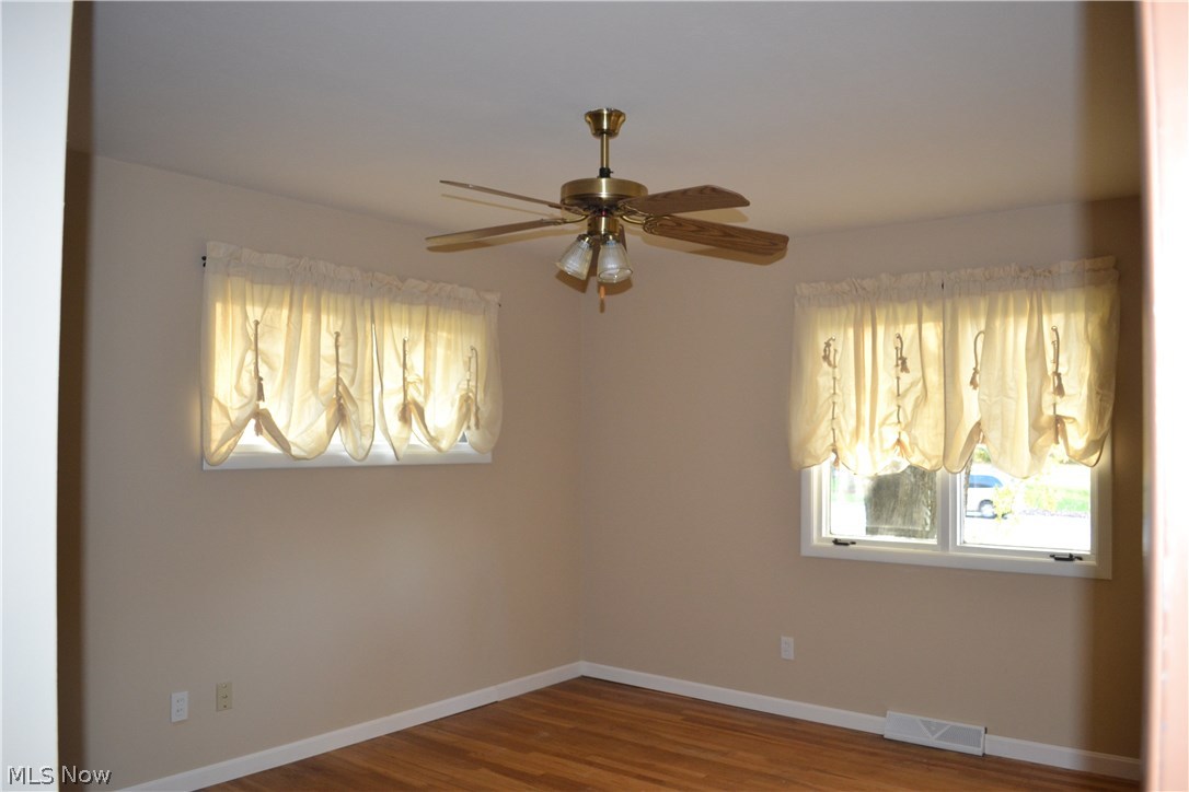 4969 Columbia Road North Olmsted, OH 44070 - Photo 10 of 30