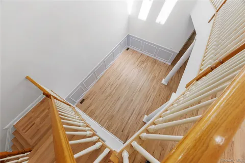 $2,198,000 | 11 Belvedere Court, Manhasset, NY 11030