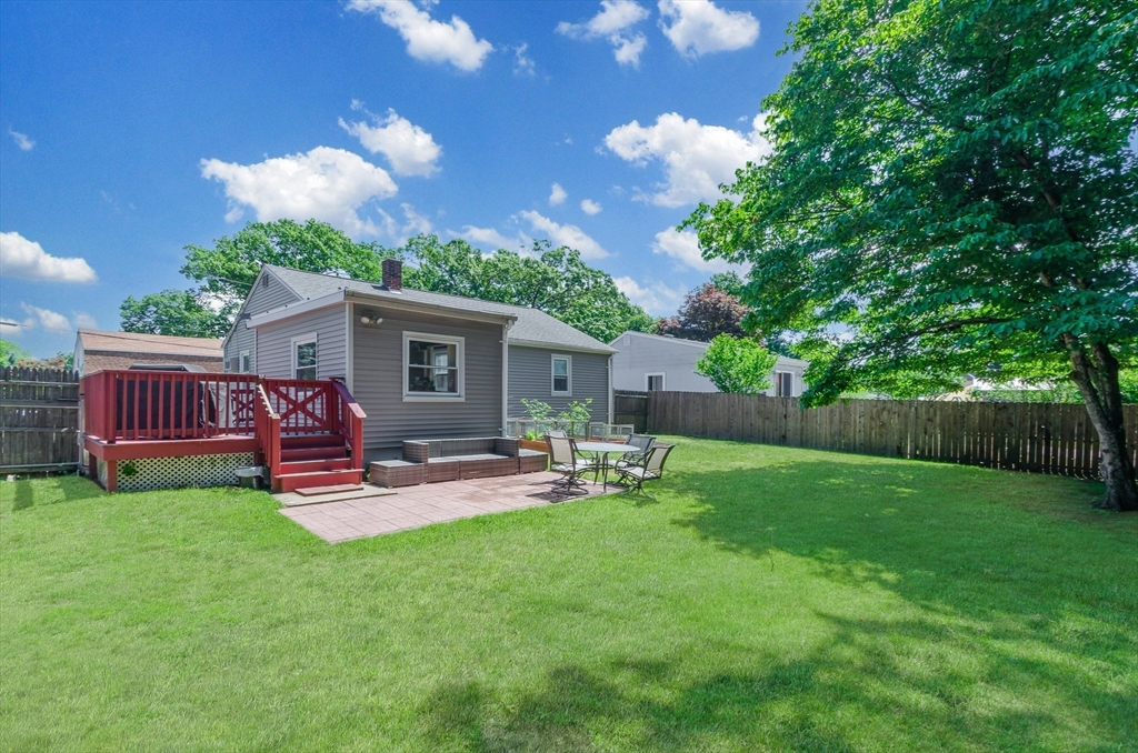 263 Maple Street Warwick, RI 02888 - Photo 18 of 23