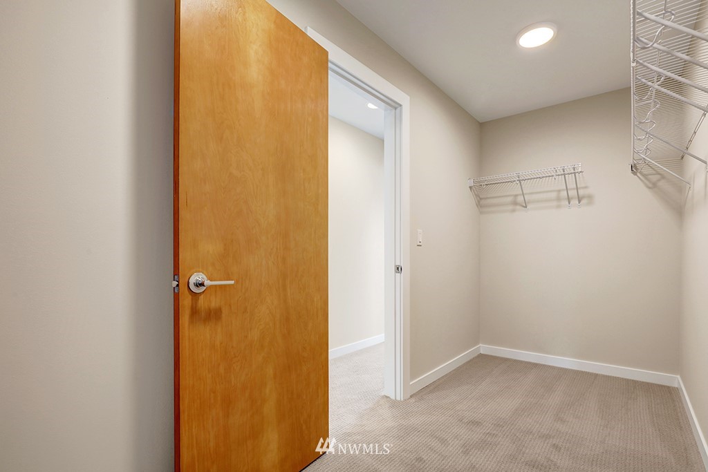 515 Northwest 70th Street Seattle, WA 98117 - Photo 20 of 32