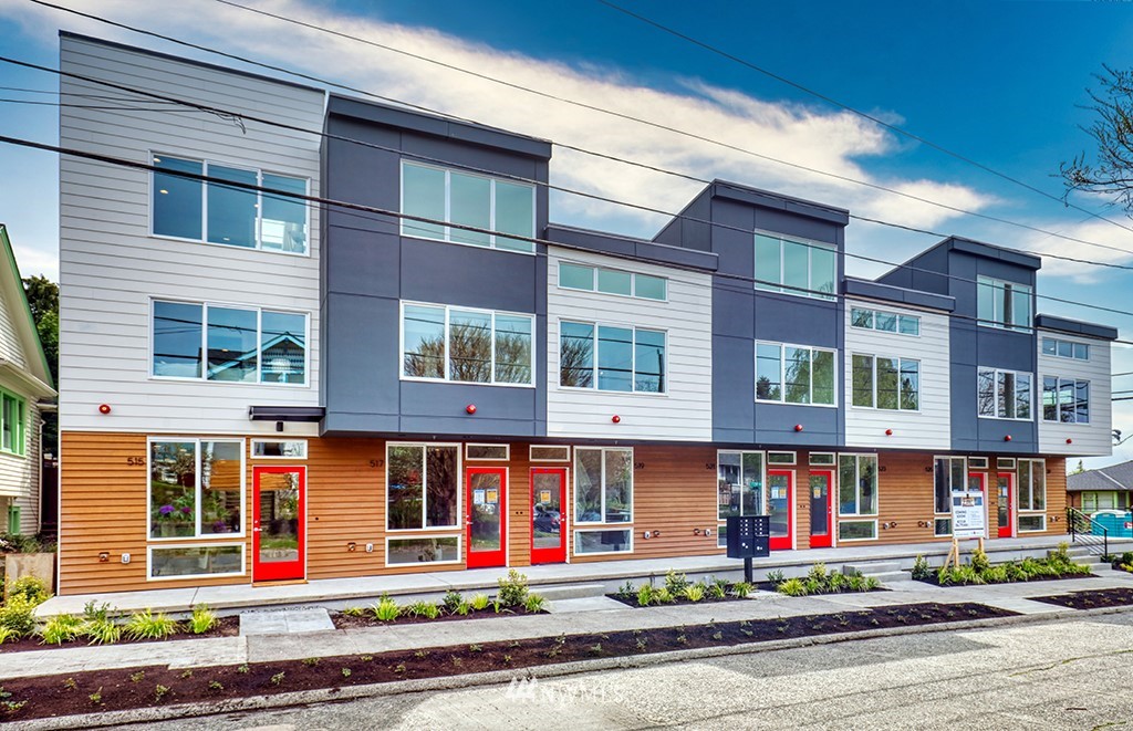 515 Northwest 70th Street Seattle, WA 98117 - Photo 31 of 32 a front view of multi story residential apartment building