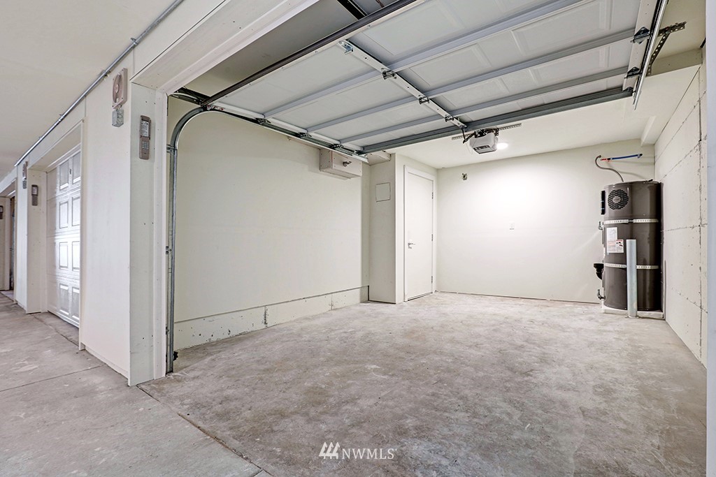 515 Northwest 70th Street Seattle, WA 98117 - Photo 5 of 32 a view of empty room