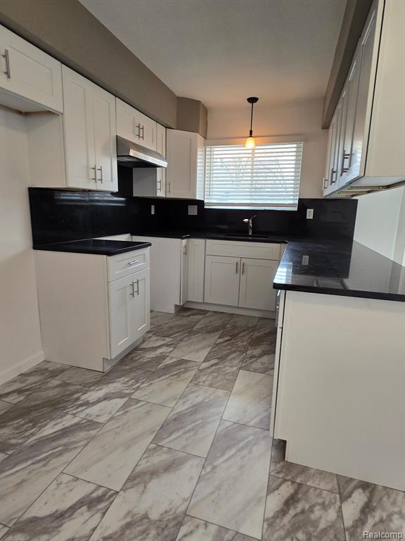 30063 Rambling Road Southfield, MI 48076 - Photo 12 of 31