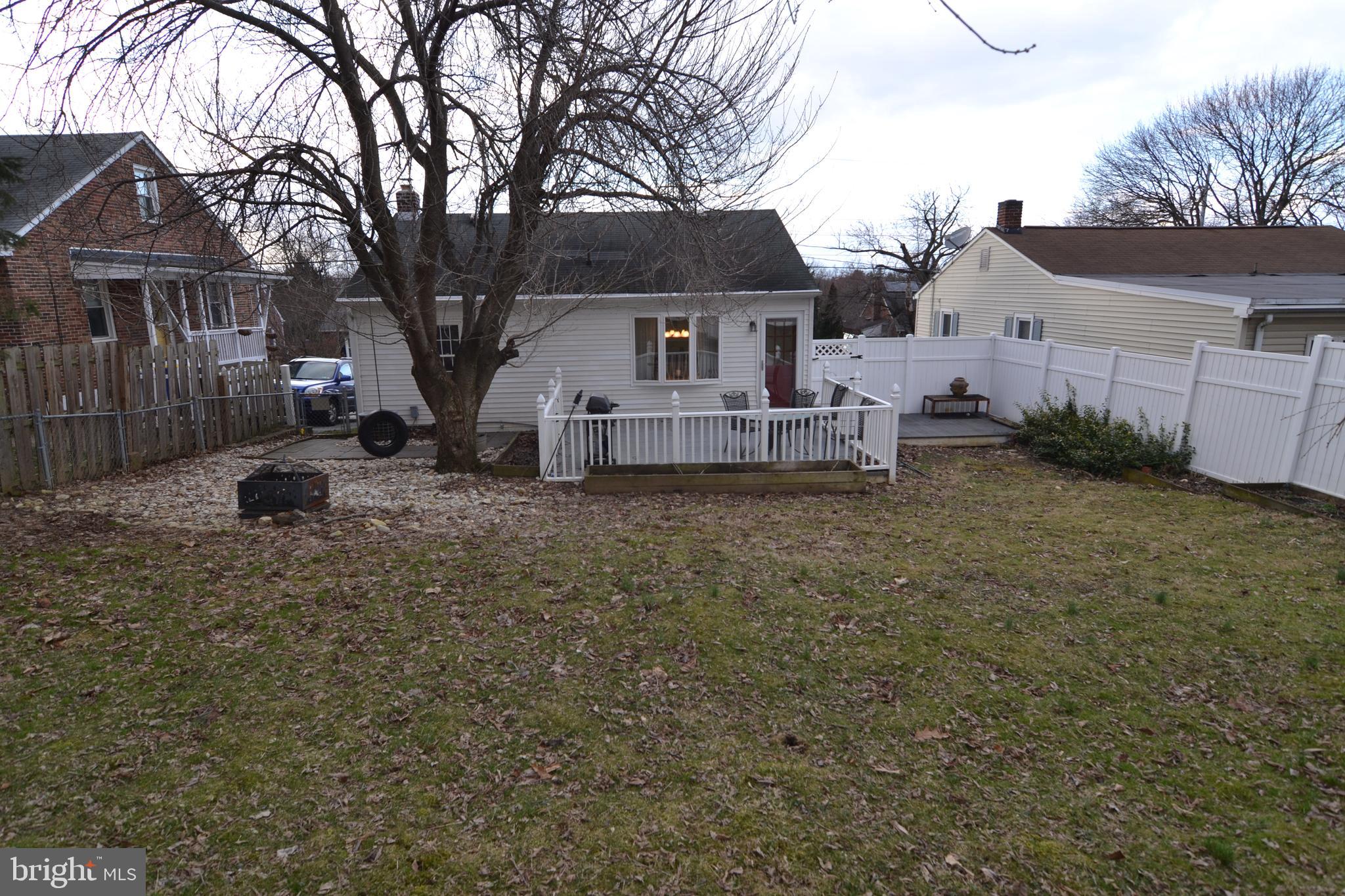 574 Hillcrest Road York, PA 17403 - Photo 3 of 28 Good size fenced yard