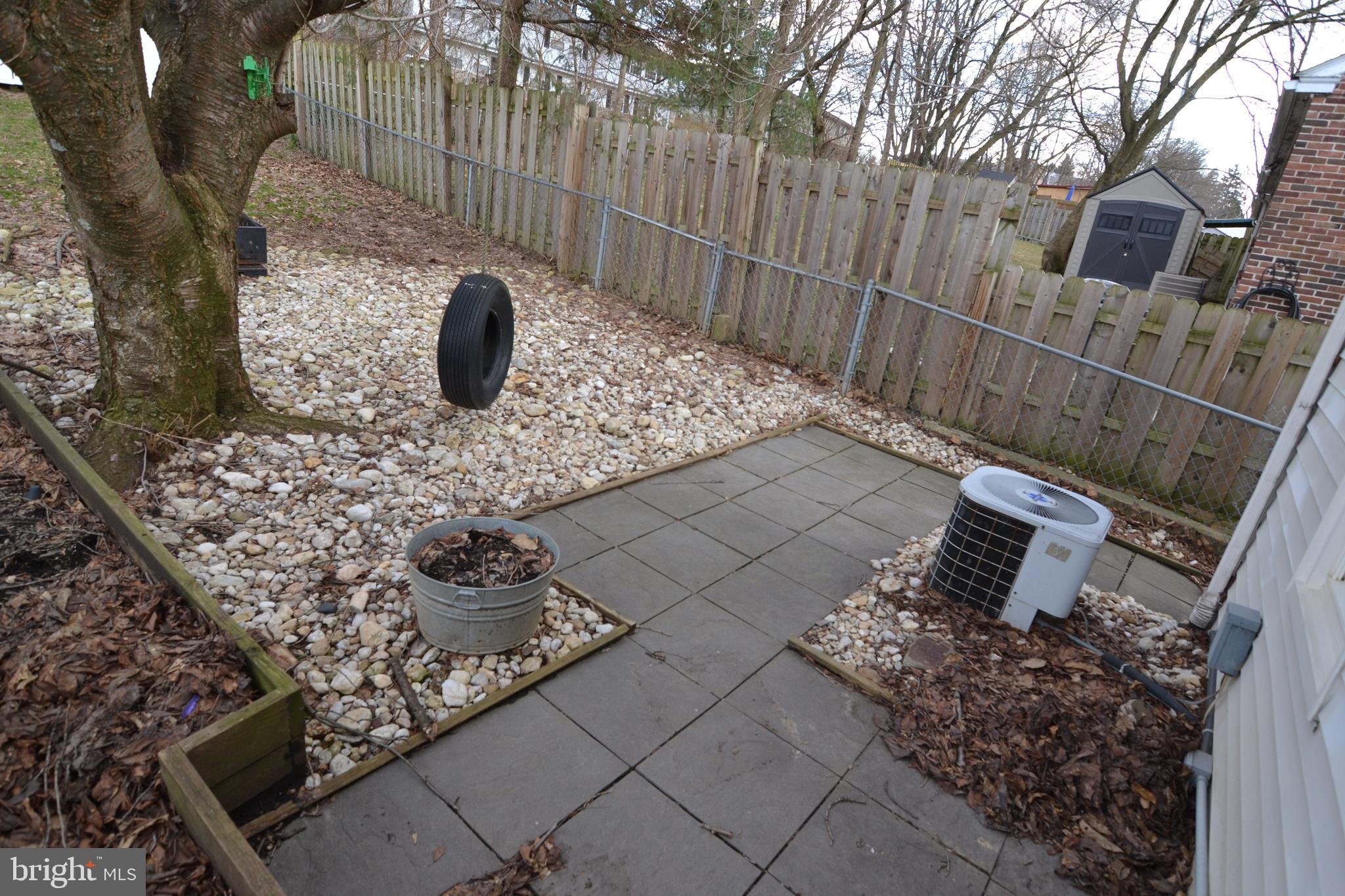 574 Hillcrest Road York, PA 17403 - Photo 26 of 28 Gallery Image 26