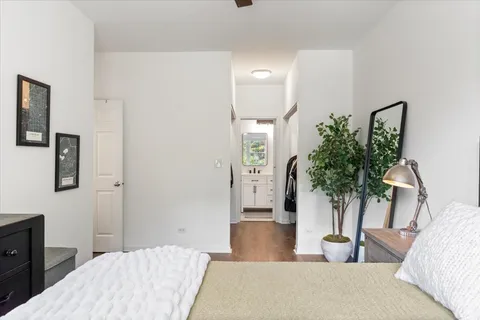 $480,000 | 1245 North Orleans Street, Unit 902, Chicago, IL 60610