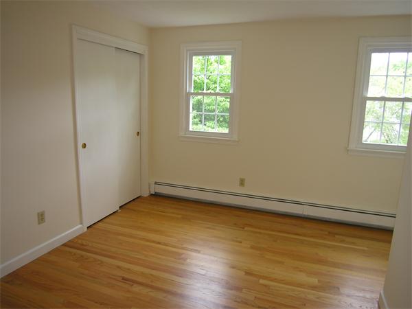 33 Lantern Lane Needham, MA 02492 - Photo 20 of 23 Gallery Image 20
