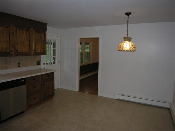 33 Lantern Lane Needham, MA 02492 - Photo 5 of 23 Gallery Image 5