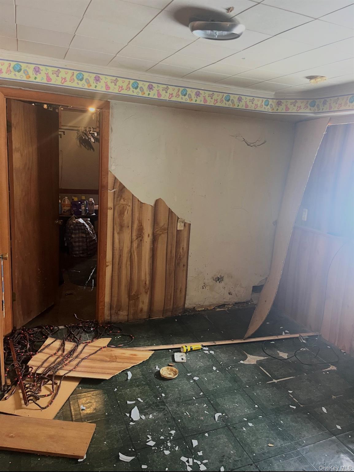 599 North Chodikee Lake Road Highland, NY 12528 - Photo 3 of 4 a room with a table and chairs