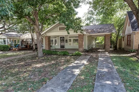 $395,000 | 2109 Ashland Avenue, Fort Worth, TX 76107