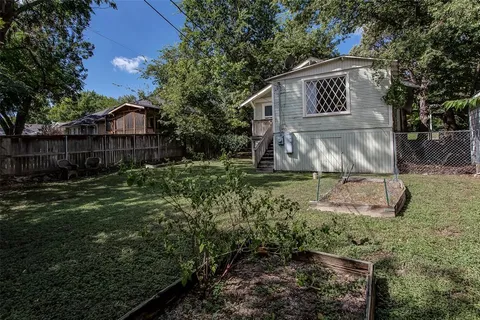 $395,000 | 2109 Ashland Avenue, Fort Worth, TX 76107