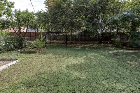 $395,000 | 2109 Ashland Avenue, Fort Worth, TX 76107