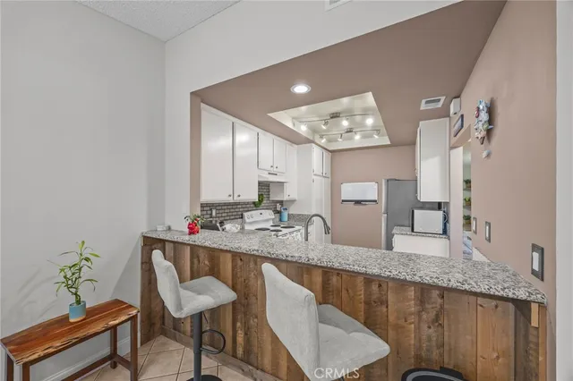 $469,900 | 860 Tangerine Street, Corona, CA 92879