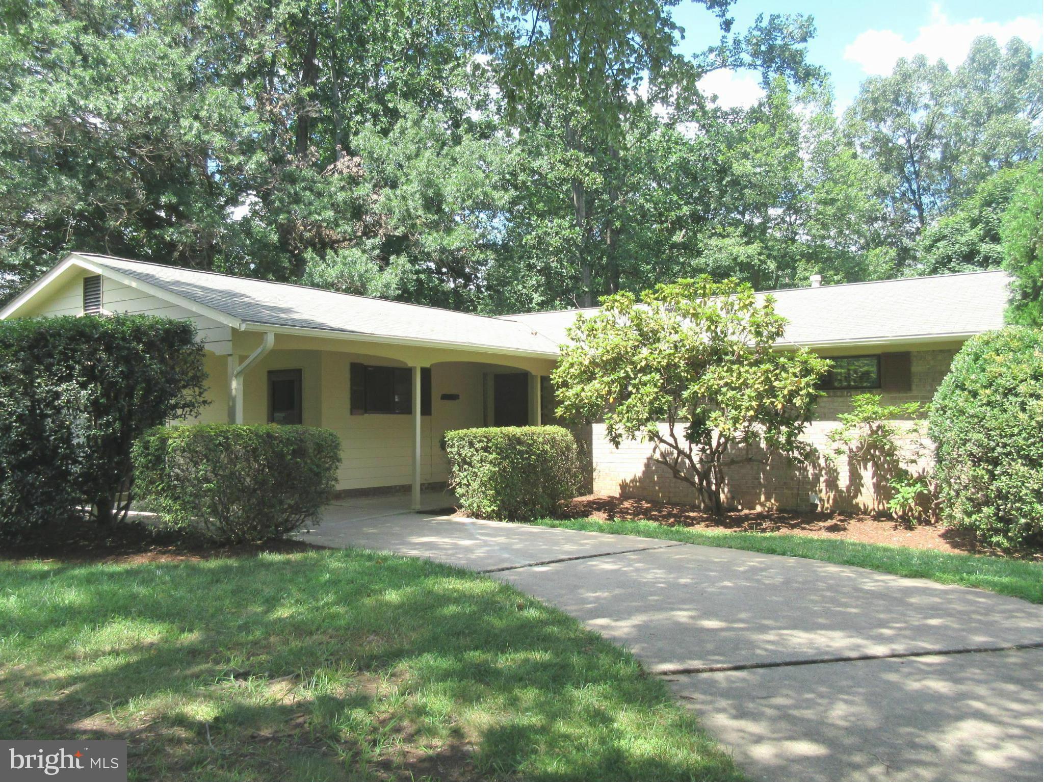 5352 Guinea Road Fairfax, VA 22032 - Photo 1 of 29 Exterior (Front)