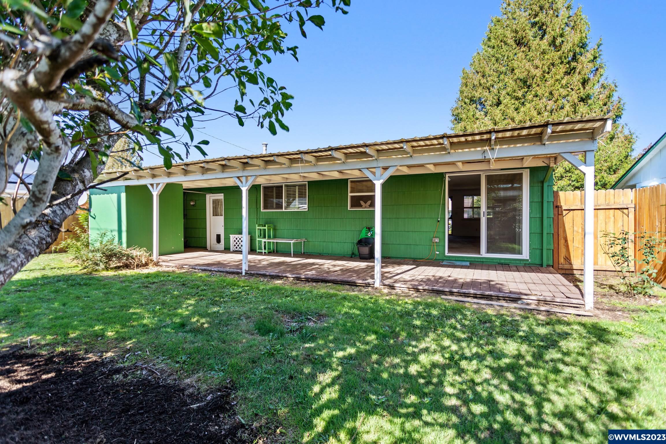 1324 Thompson Road Woodburn, OR 97071 - Photo 14 of 24 Gallery Image 14