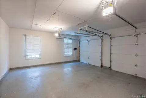 $999,999 | Undisclosed Address, Hauppauge, NY 11788