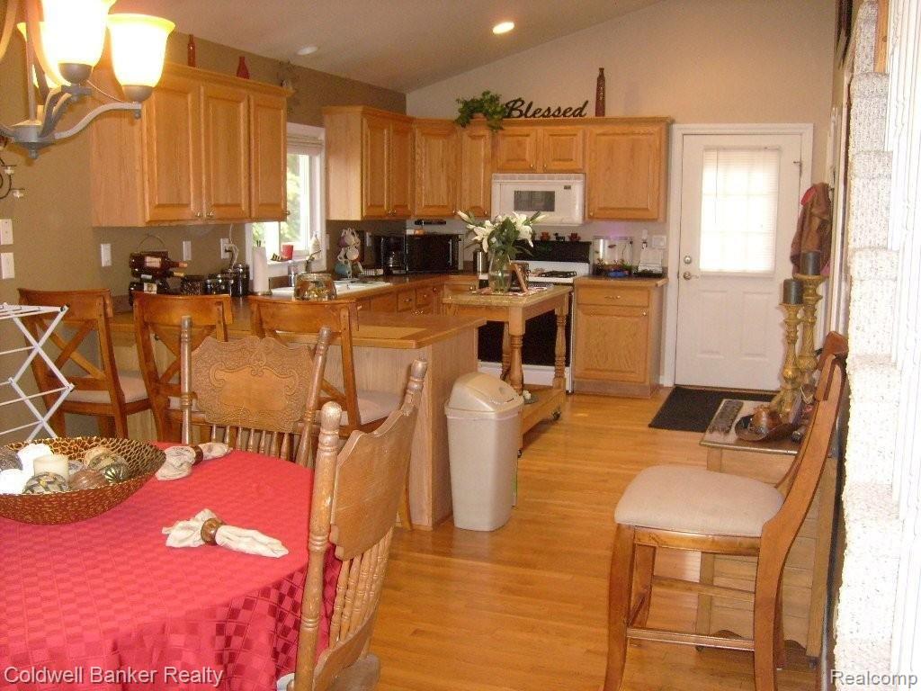 24980 23 Mile Road Macomb, MI 48042 - Photo 5 of 37 Open kitchen