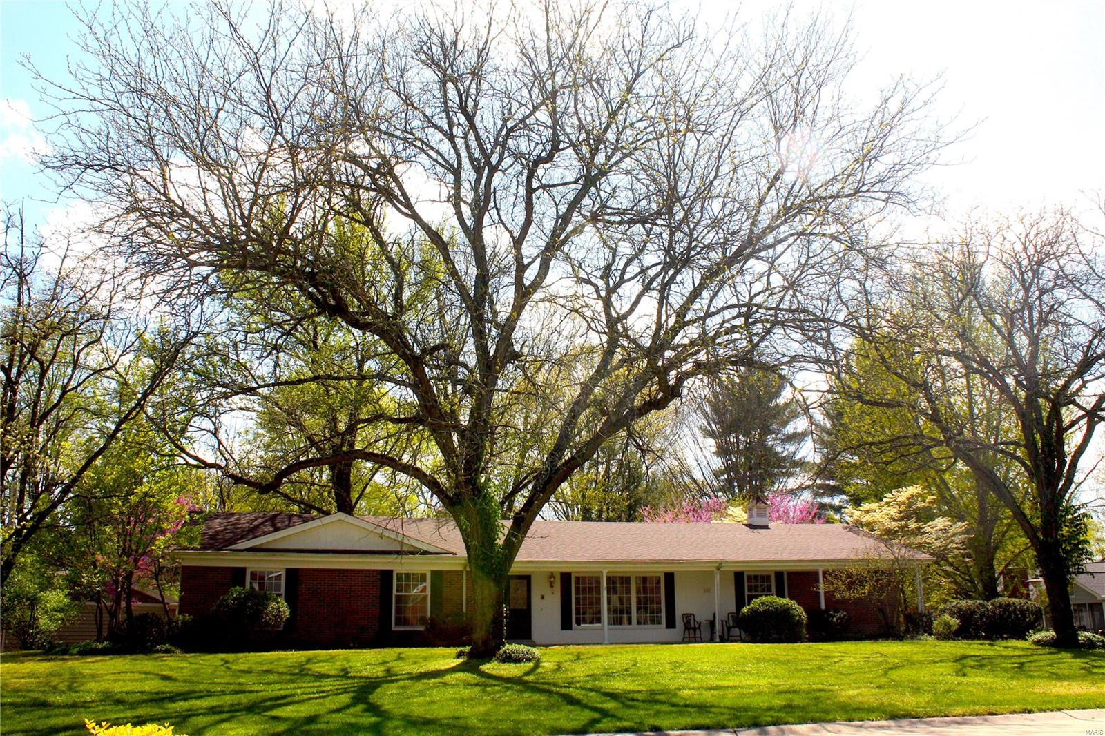 183 Ridgecrest Drive Chesterfield, MO 63017 - Photo 1 of 1 Gallery Image 1