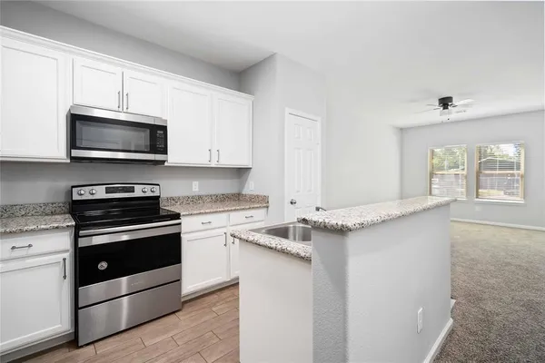 $1,700 | 5105 Southwind Street, Unit A, Houston, TX 77033