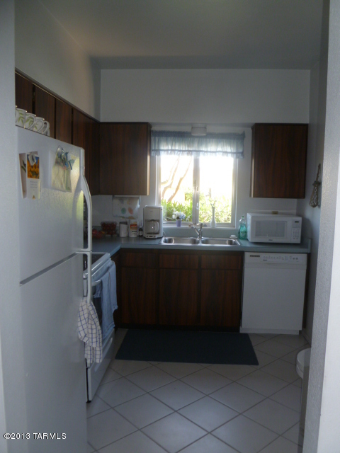 929 South Pantano Road Tucson, AZ 85710 - Photo 9 of 16 Gallery Image 9