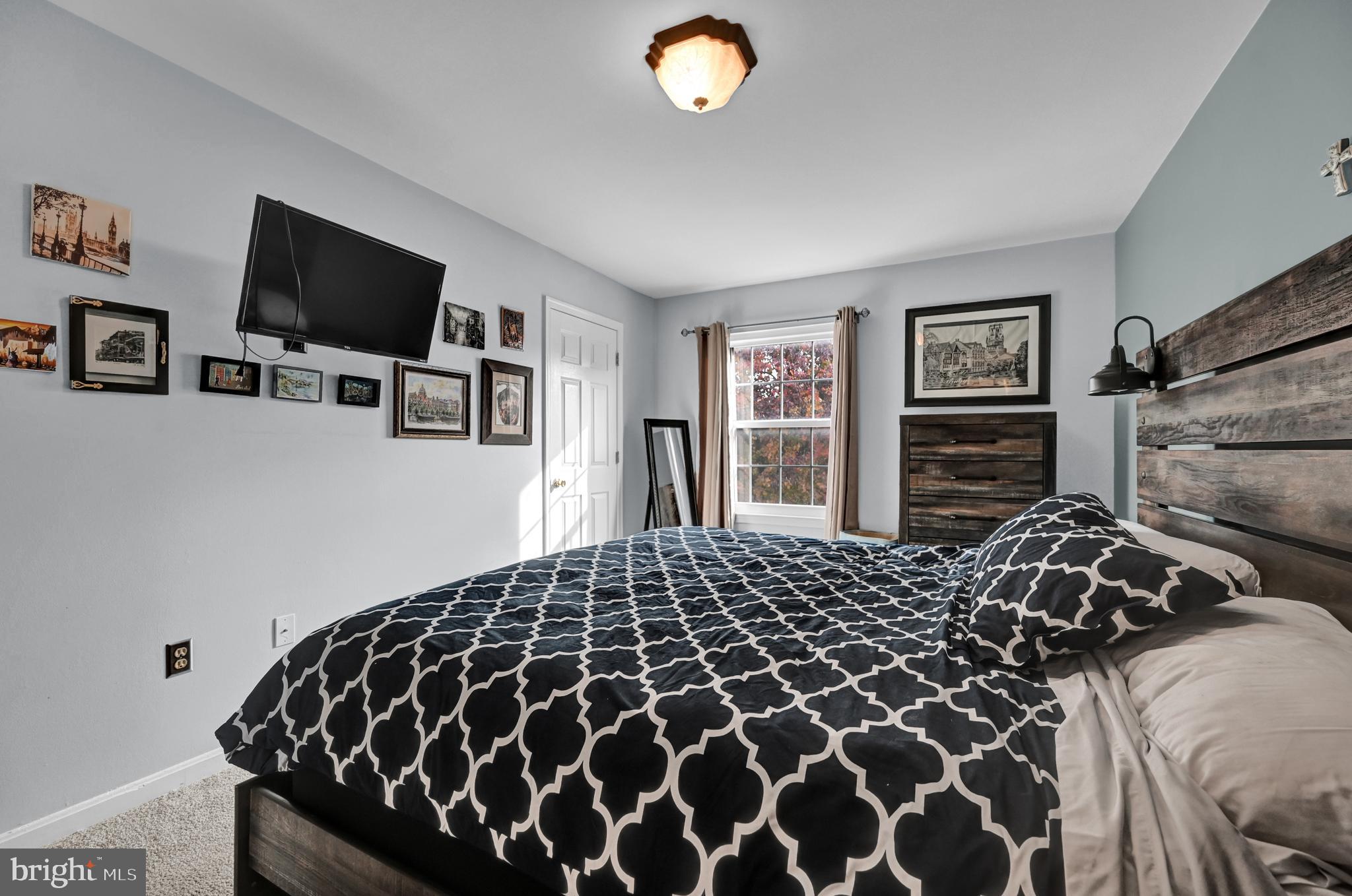 2853 Robin Road York, PA 17404 - Photo 15 of 32 Gallery Image 15