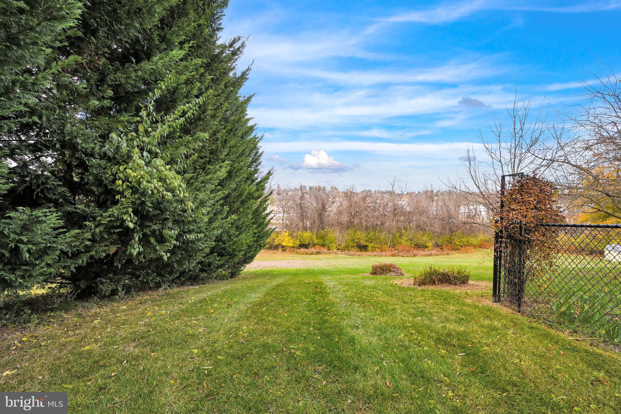 2853 Robin Road York, PA 17404 - Photo 28 of 32 Gallery Image 28