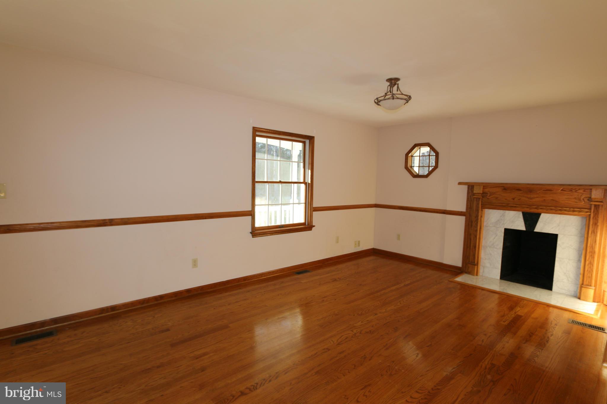 4 Rutledge Cove Ruther Glen, VA 22546 - Photo 14 of 26 Family Room
