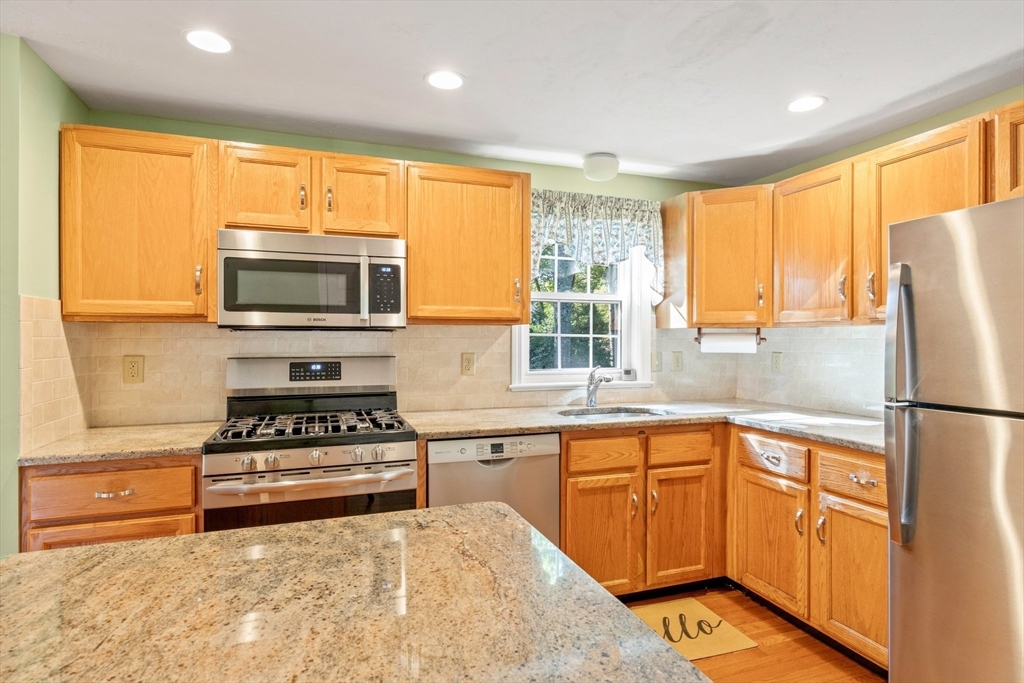 19 Butler Lane Mashpee, MA 02649 - Photo 14 of 35 Gallery Image 14