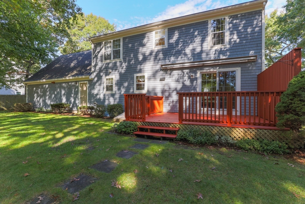19 Butler Lane Mashpee, MA 02649 - Photo 2 of 35 Gallery Image 2