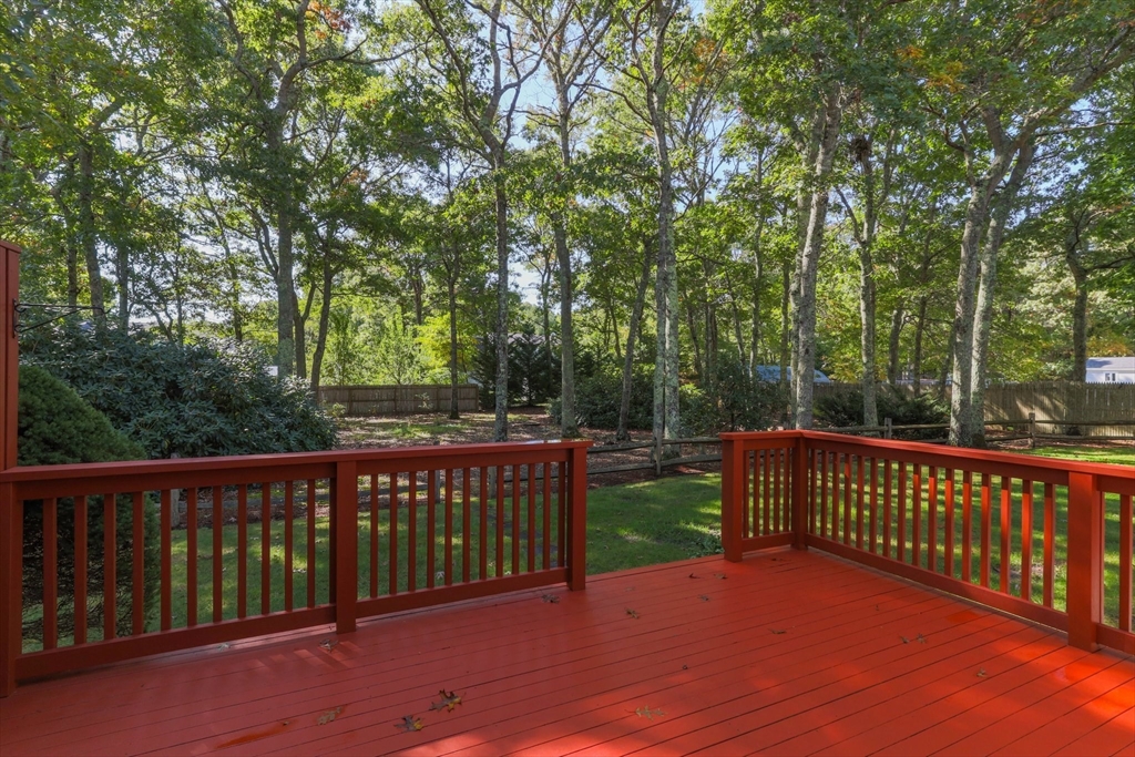 19 Butler Lane Mashpee, MA 02649 - Photo 26 of 35 Gallery Image 26