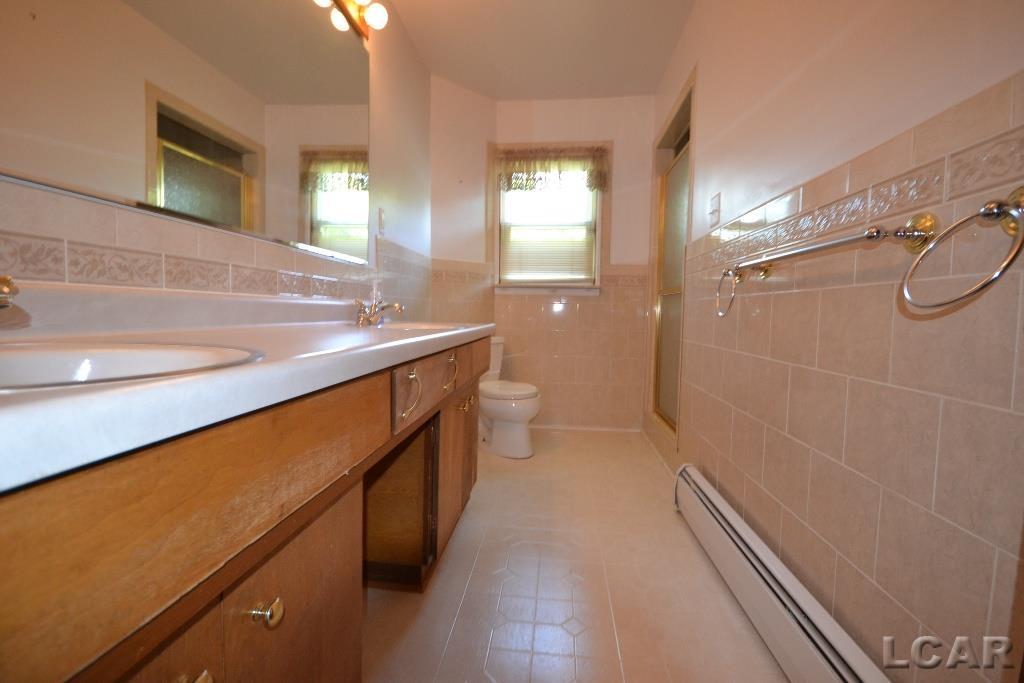 38828 Wade Road Romulus, MI 48174 - Photo 12 of 29