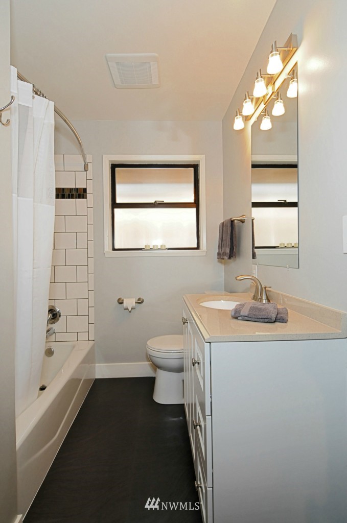 554 North 81st Street Seattle, WA 98103 - Photo 14 of 23 Gallery Image 14
