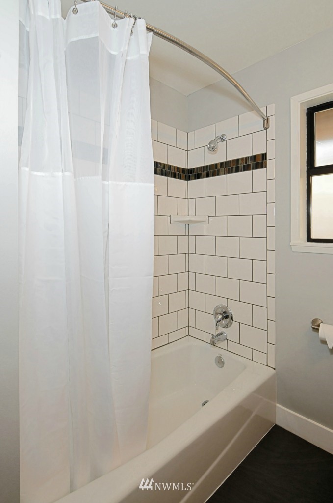 554 North 81st Street Seattle, WA 98103 - Photo 15 of 23 Gallery Image 15
