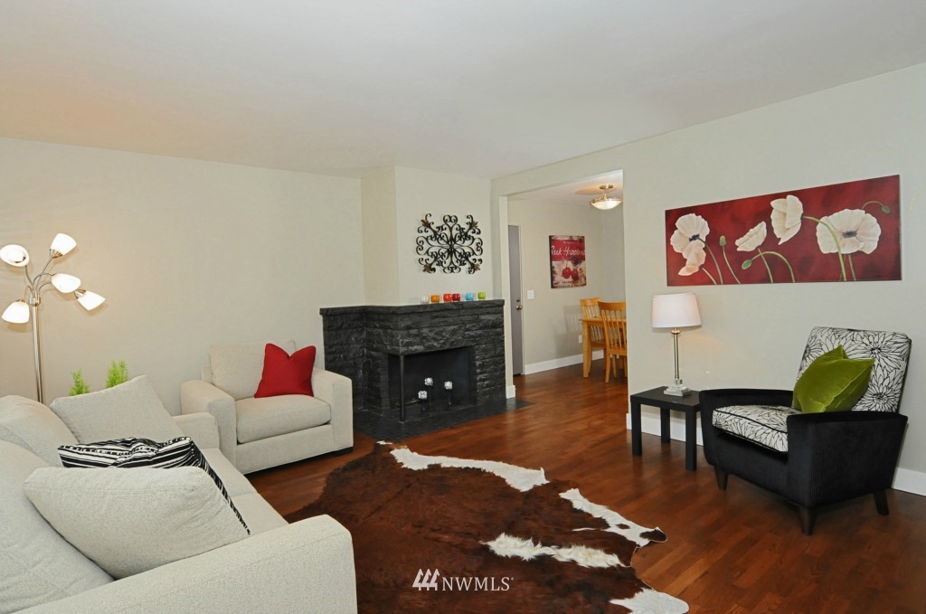 554 North 81st Street Seattle, WA 98103 - Photo 5 of 23 Gallery Image 5