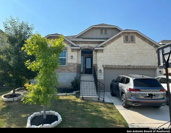$2,600 | 11911 Pitcher Road, San Antonio, TX 78253