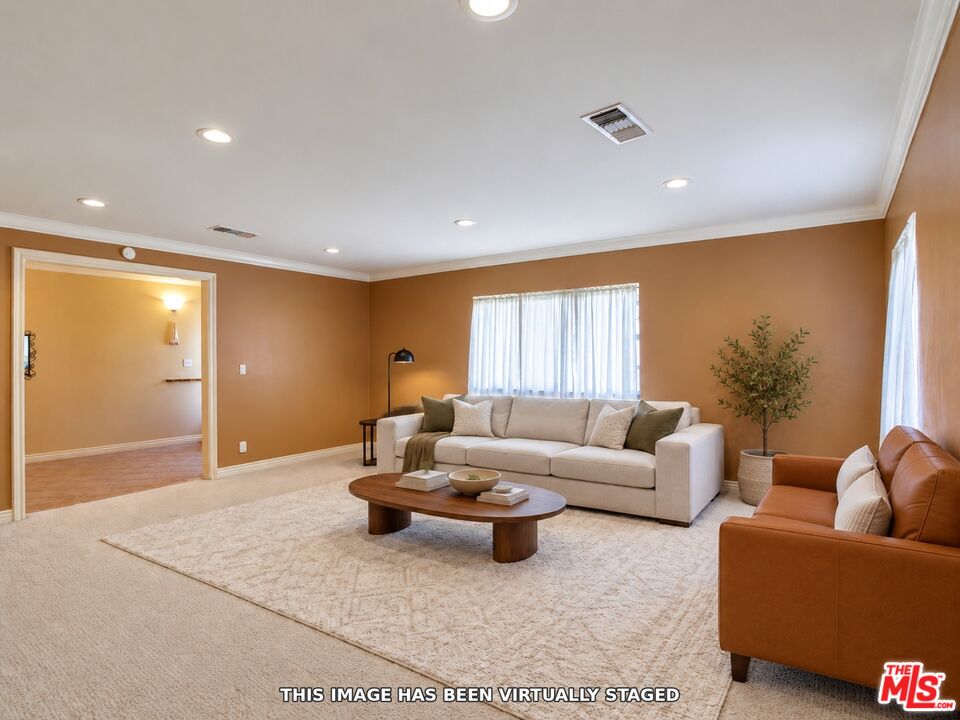 5720 El Rincon Way Culver City, CA 90230 - Photo 9 of 35 Gallery Image 9
