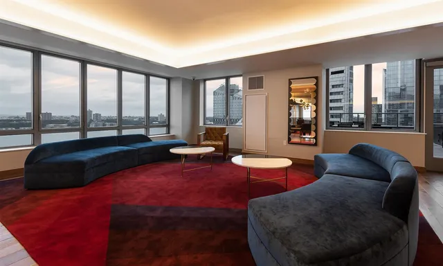 $7,047 | 606 West 57th Street, Unit 3006 | Hell's Kitchen