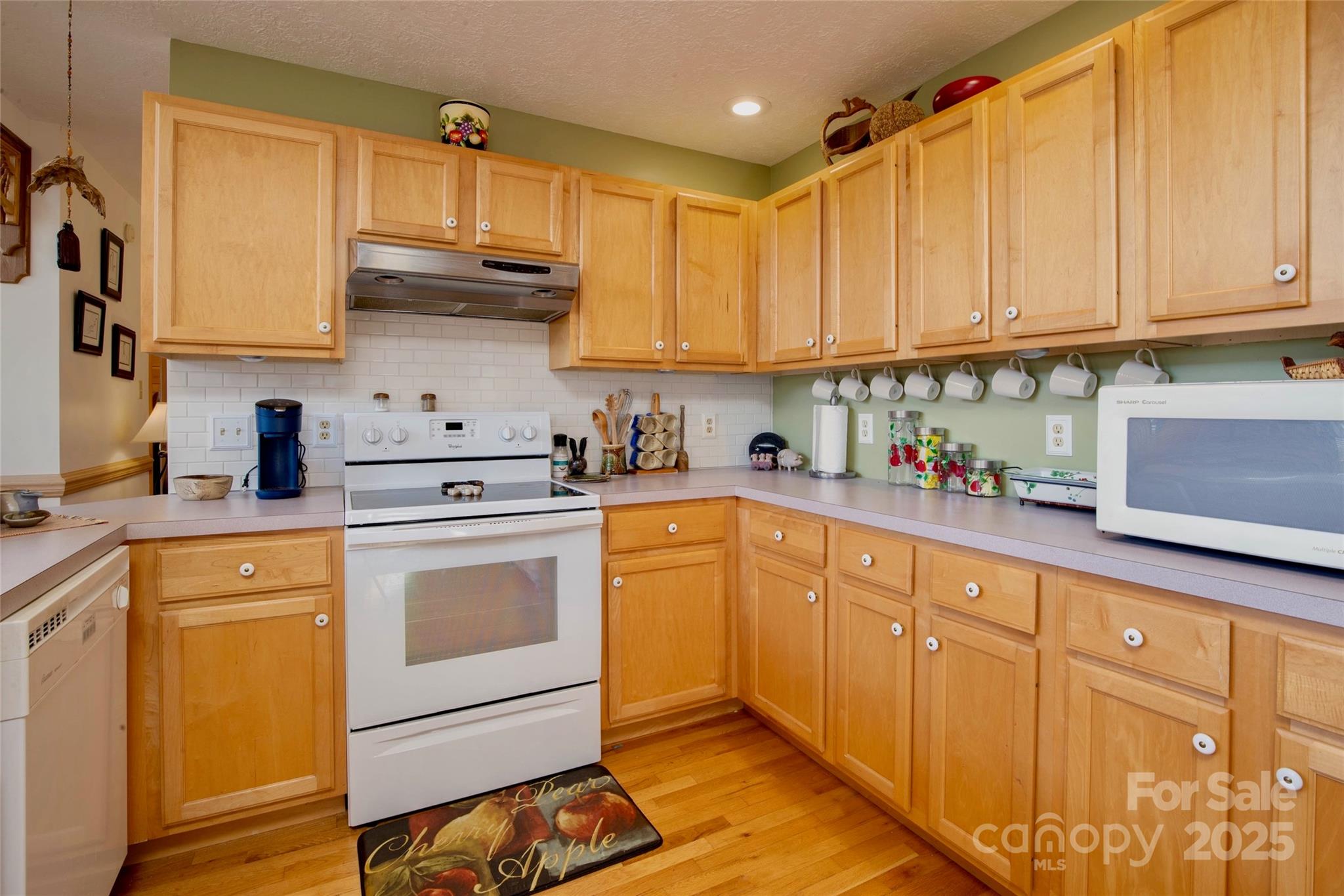 807 Pine Tree Road Spruce Pine, NC 28777 - Photo 12 of 48