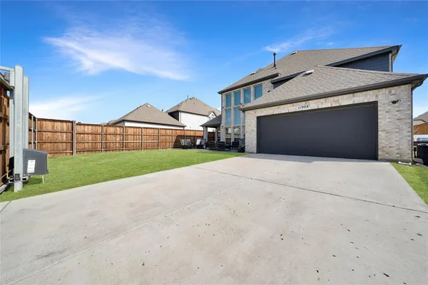$950,000 | 11908 Fox Meadow Lane, Frisco, TX 75035