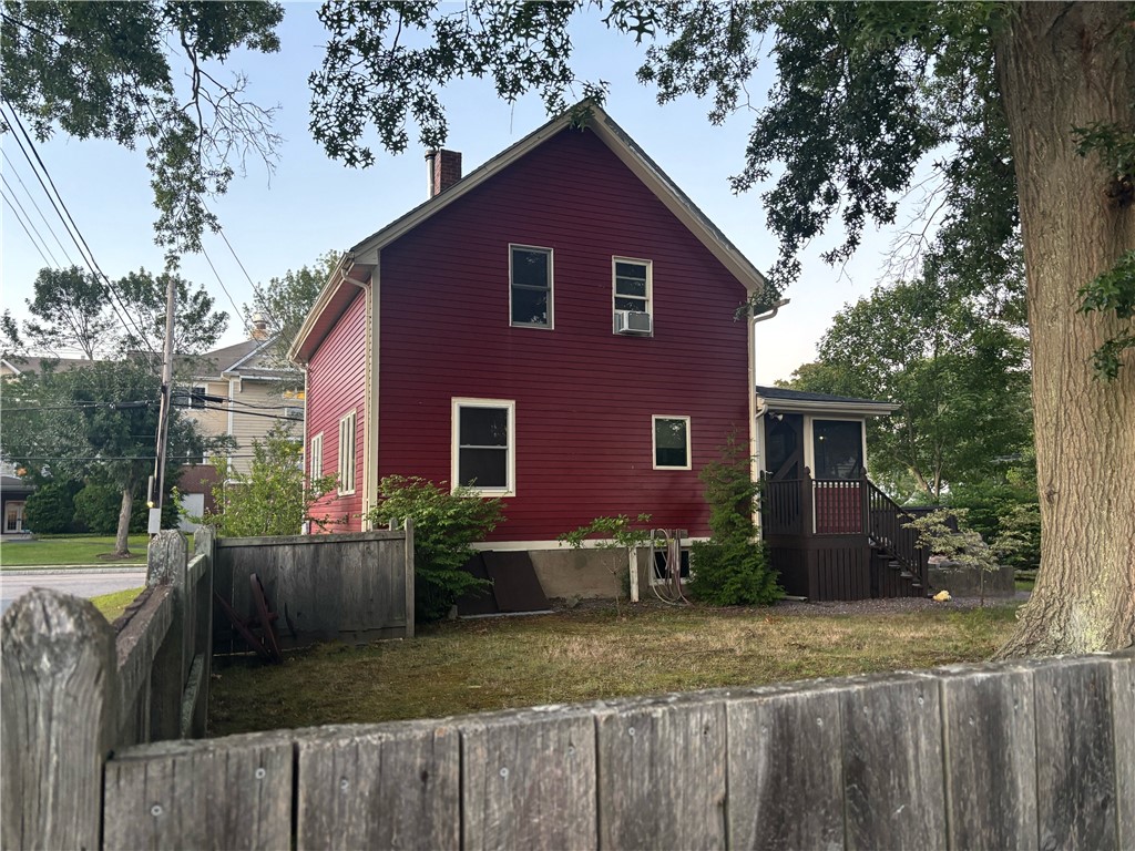 164 Bay Spring Avenue Barrington, RI 02806 - Photo 22 of 29 Fenced back yard