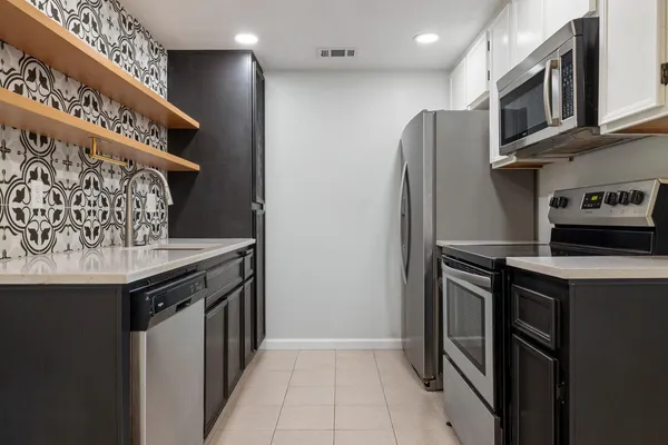 $195,900 | 1313 Floyd Avenue, Unit 136, Modesto, CA 95355